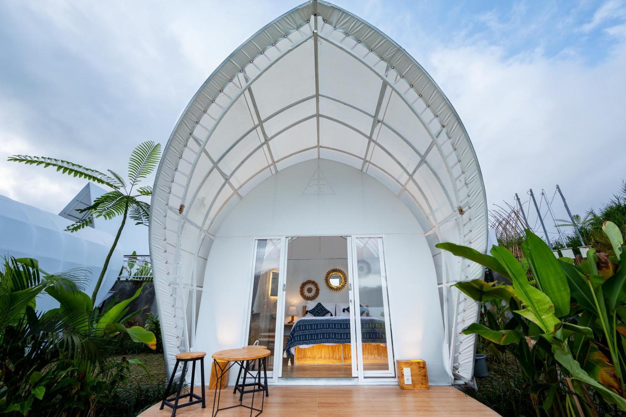 The Dewi Kintamani Luxury Glamping And Natural Hotspring Exterior photo
