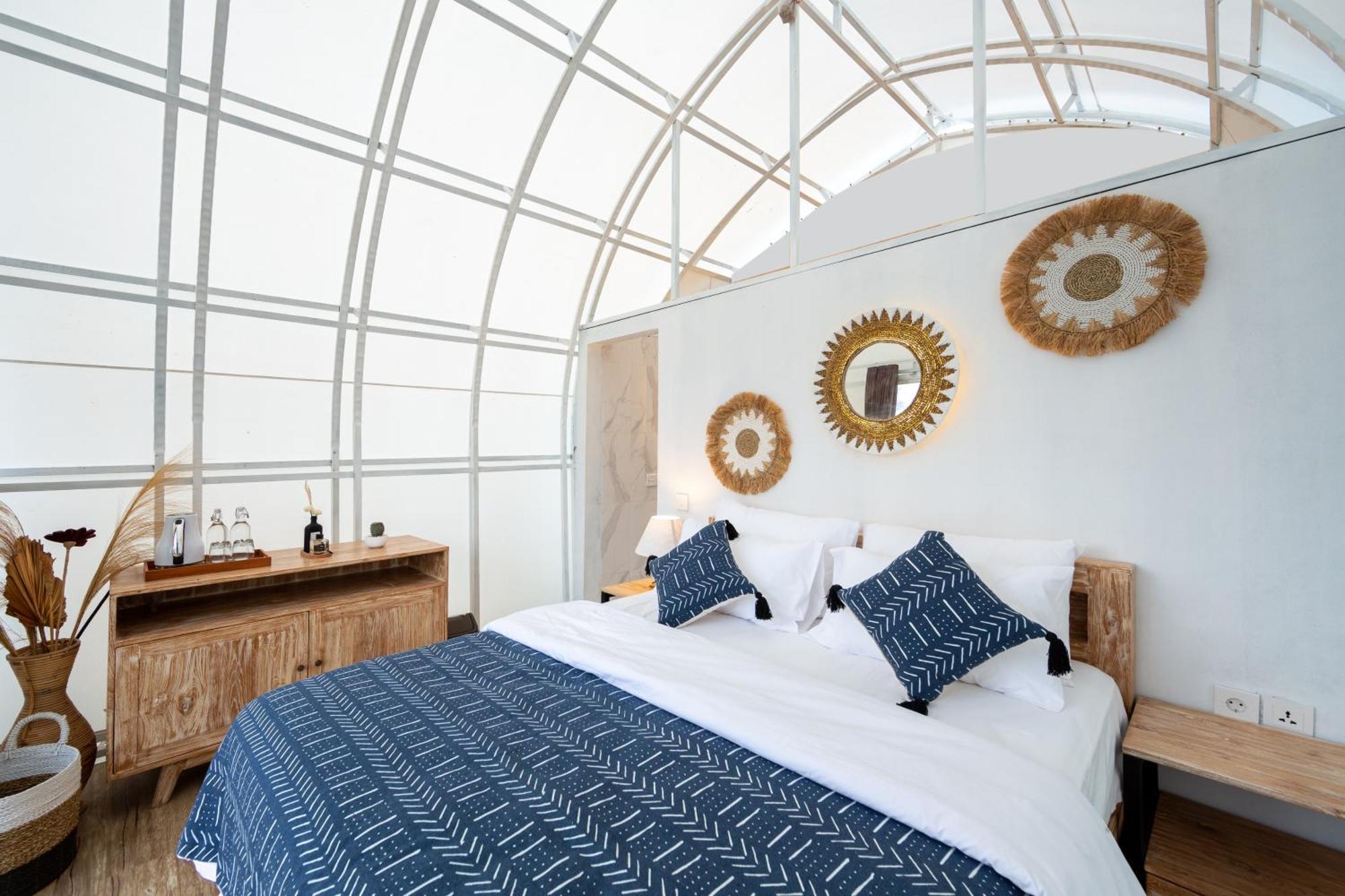 The Dewi Kintamani Luxury Glamping And Natural Hotspring Exterior photo