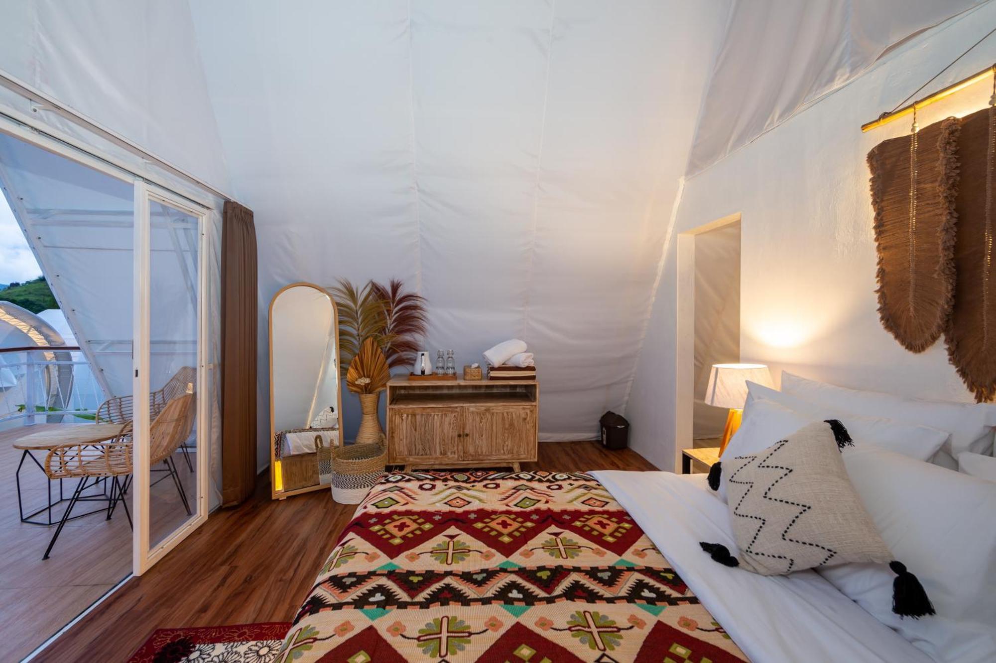 The Dewi Kintamani Luxury Glamping And Natural Hotspring Exterior photo