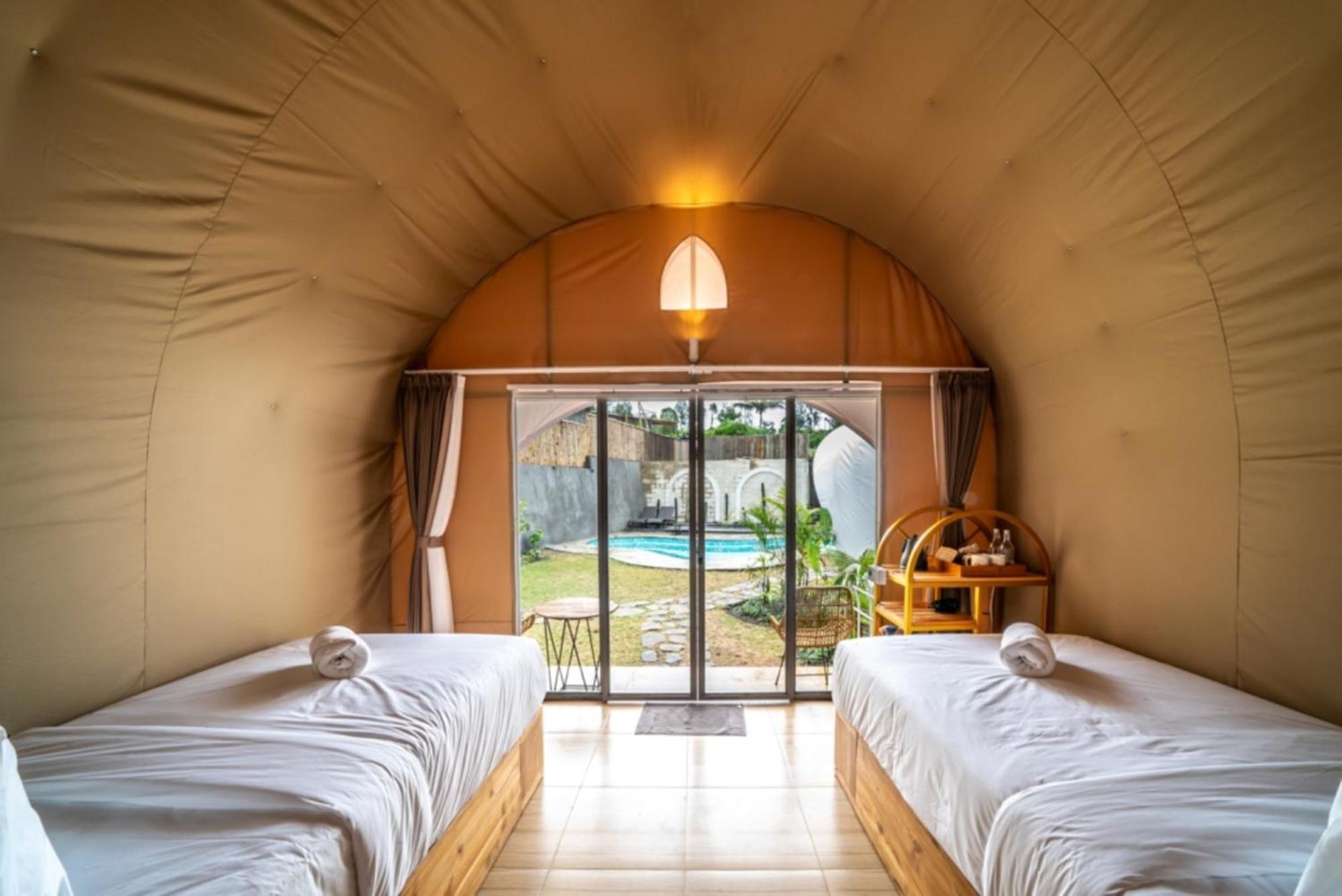 The Dewi Kintamani Luxury Glamping And Natural Hotspring Exterior photo