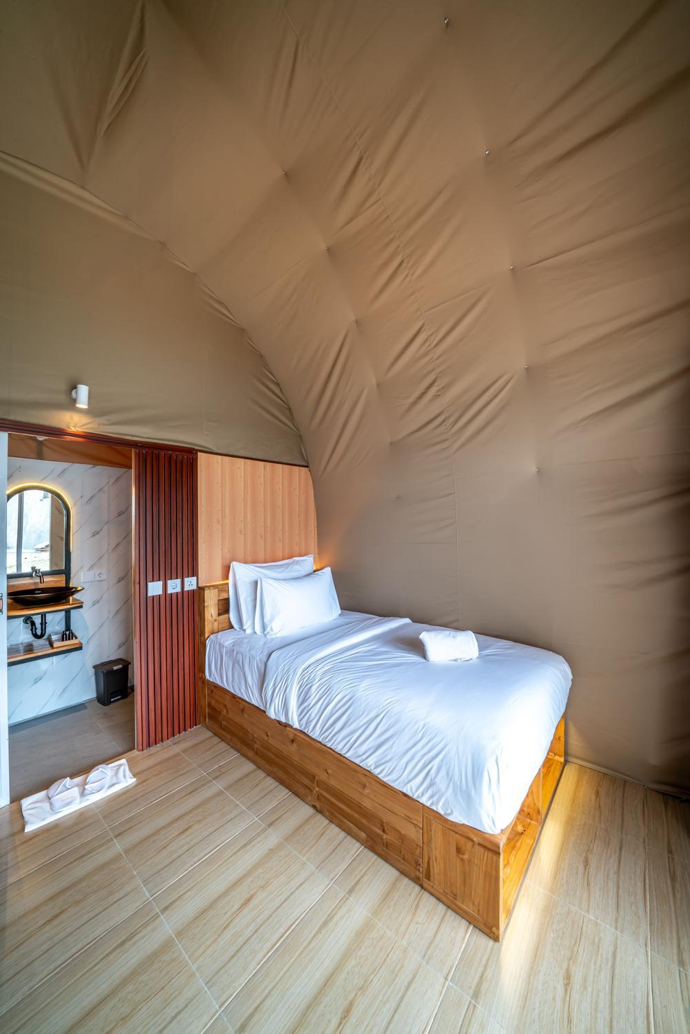 The Dewi Kintamani Luxury Glamping And Natural Hotspring Exterior photo